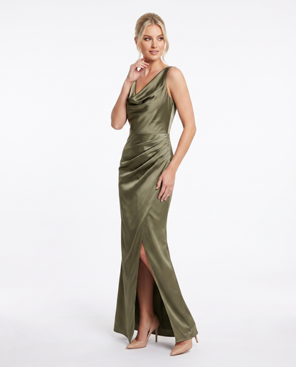 Satinabendkleid mit Wasserfallausschnitt   E383