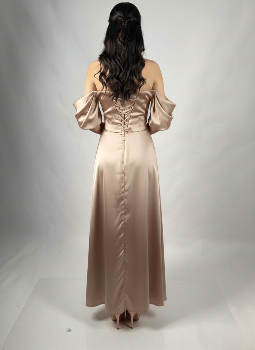 Langes Abendkleid mit U-Boot-Ausschnitt und Drapierung E370