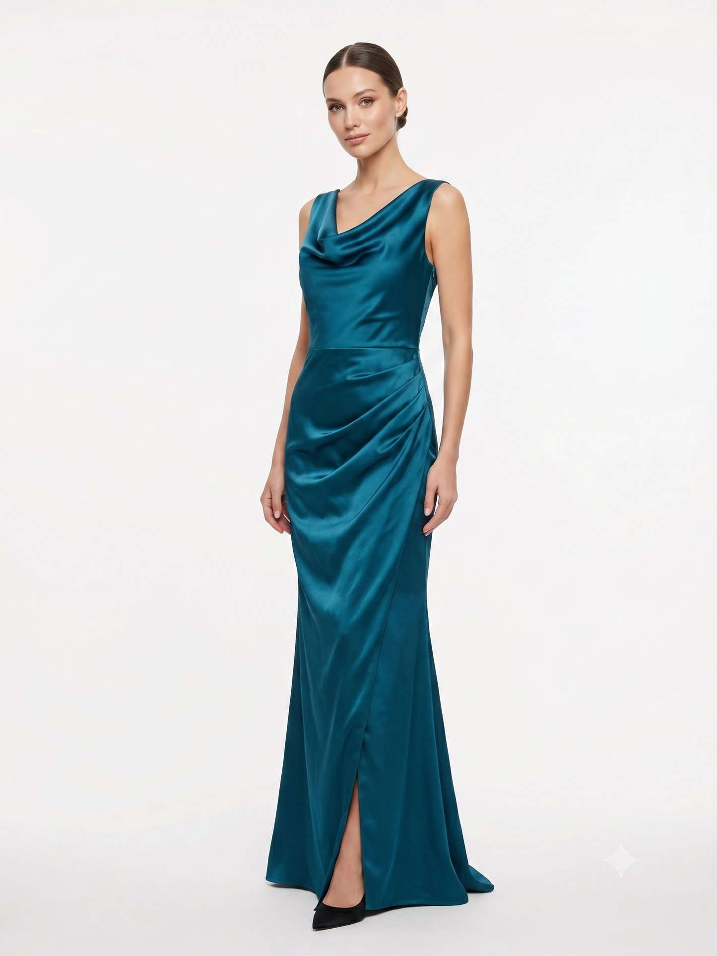 Satinabendkleid mit Wasserfallausschnitt   E383
