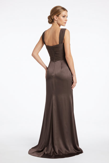 Elegantes Abendkleid mit Drapierung in Metallic-Kupfer Beschreibung: e414