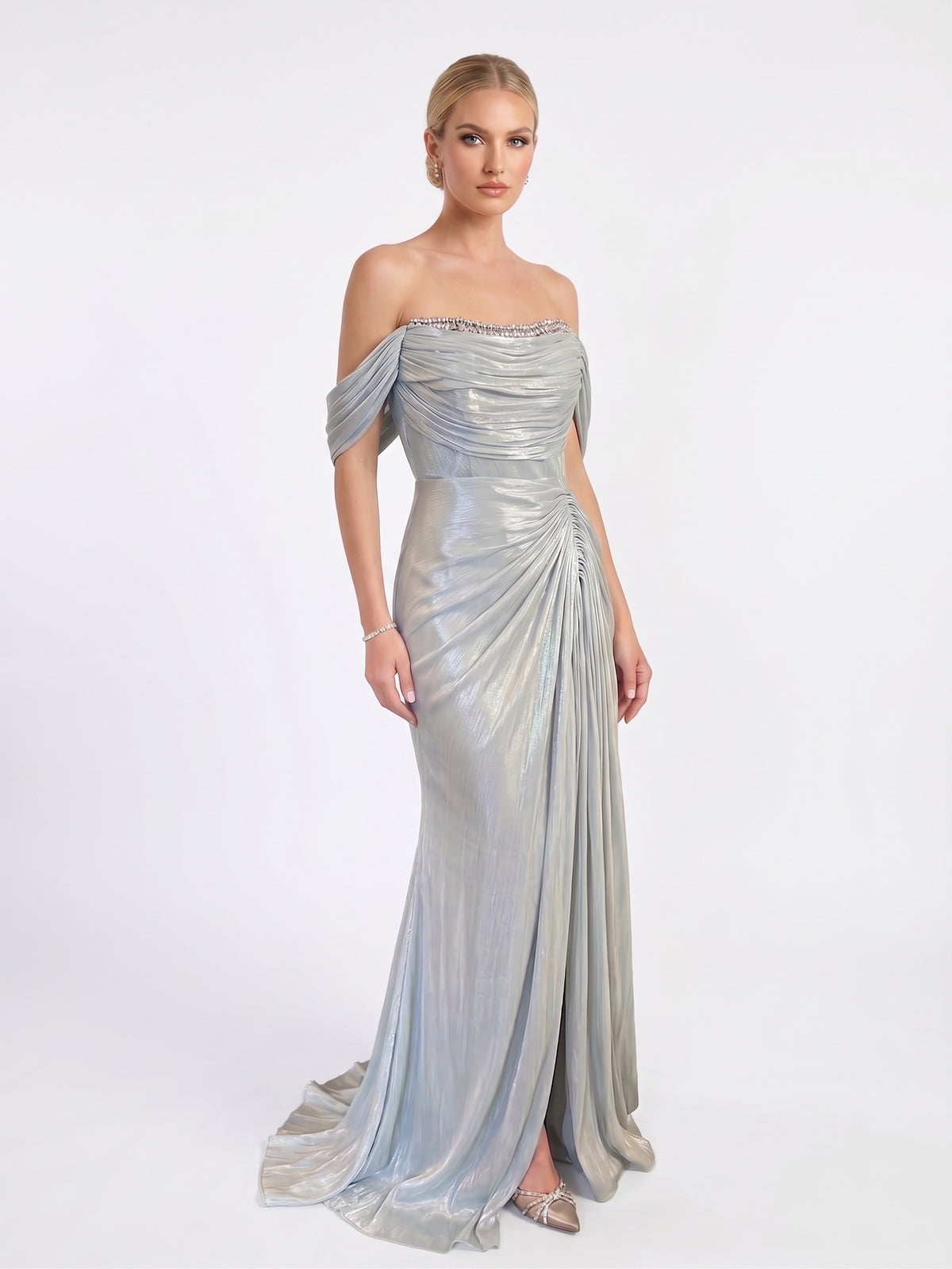 Elegantes Abendkleid mit Drapierung in Metallic-Kupfer Beschreibung: e414