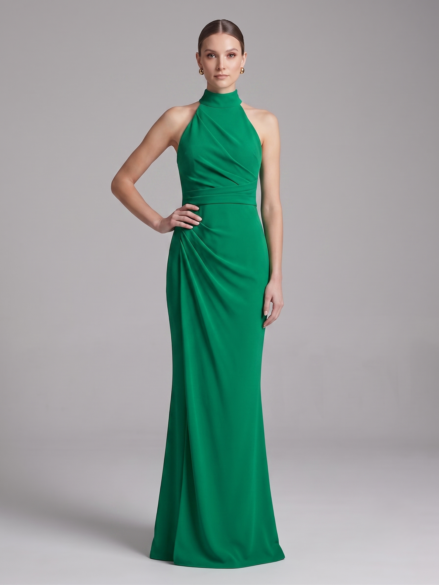 Aus leichtem Chiffon gefertigt, überzeugt dieses Kleid mit einem fließenden Schnitt E336