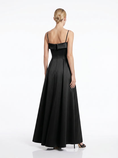 Schulterfreies Langes Abendkleid aus Satin E367