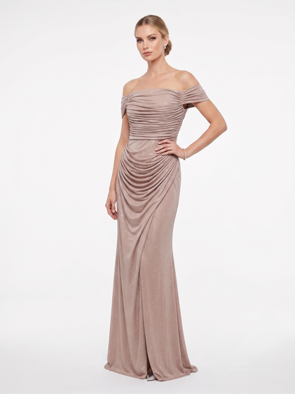 Langes Abendkleid mit Drapierung, Carmen-Ausschnitt und Schlitz E363