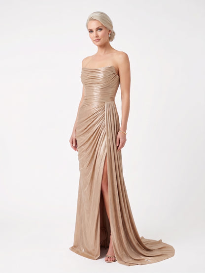 Elegantes trägerloses Abendkleid in schimmerndem Rosé Beschreibung: e412