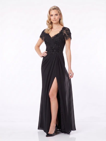 Elegantes marineblaues Abendkleid mit floralen Applikationen und Beinschlitz Beschreibung: e403