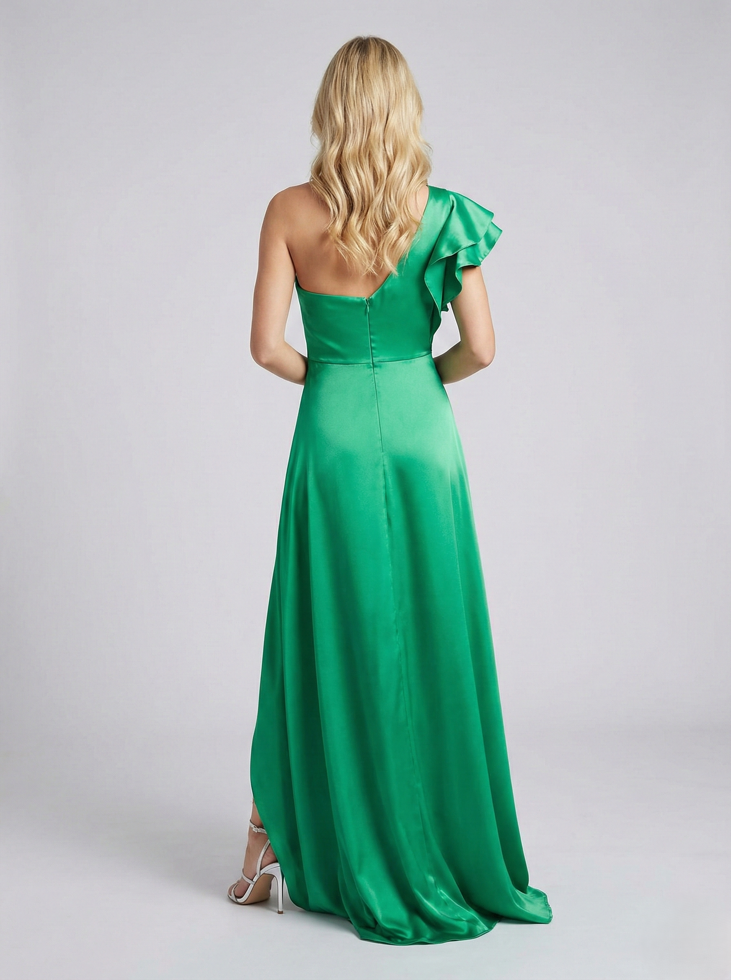 Satin-Abendkleid mit One-Shoulder-Design und Volantdetail – Marineblau E345