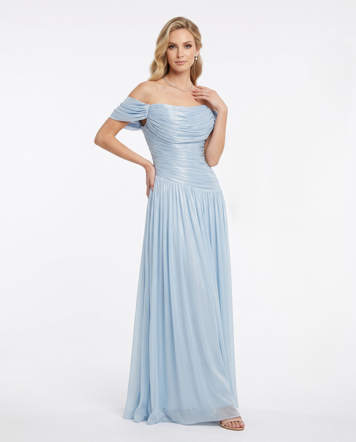 Elegantes schulterfreies Plissee-Abendkleid in schimmerndem Eisblau e416