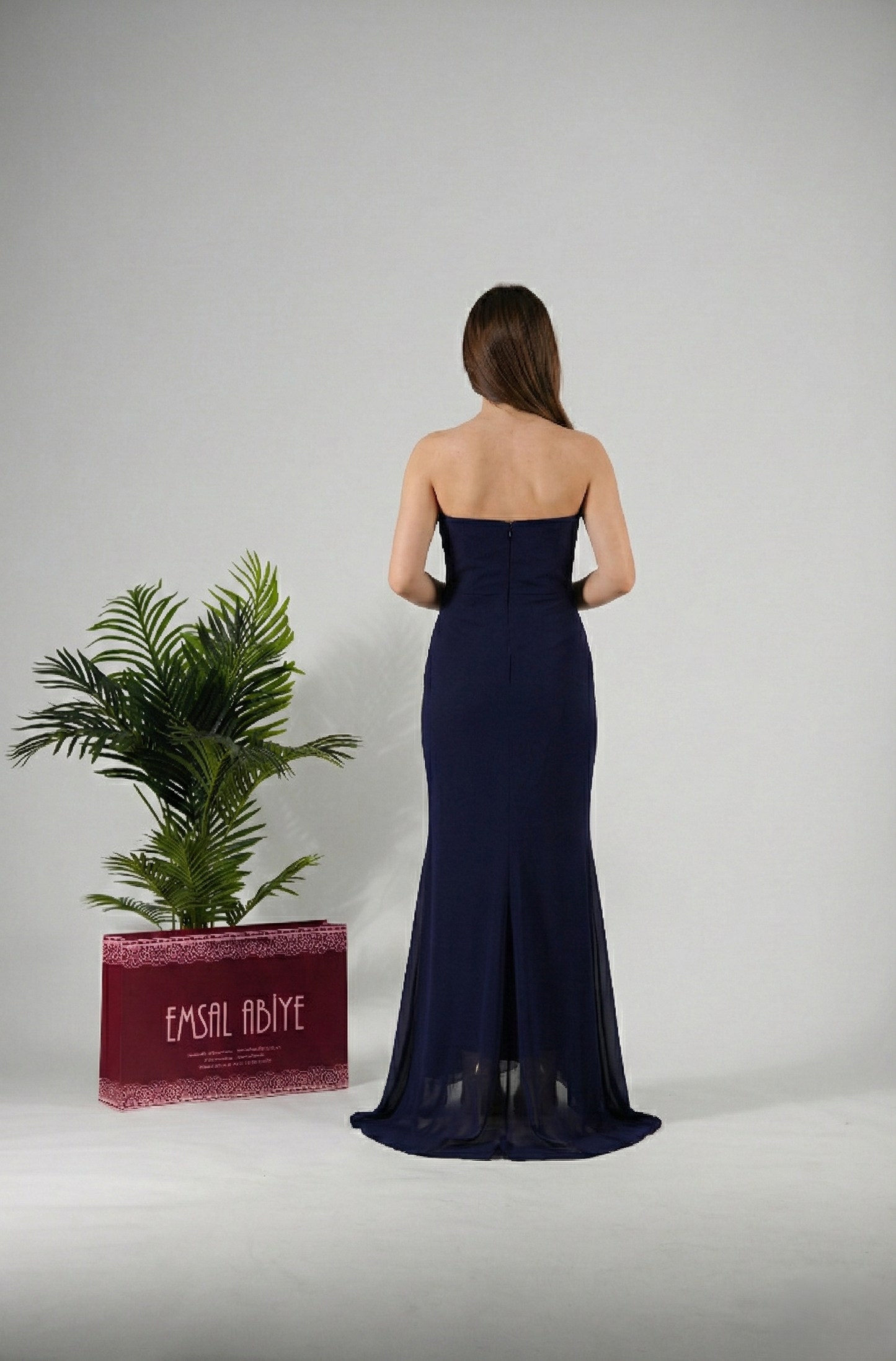 Schulterfreies Langes Abendkleid mit Korsett-Detail E350