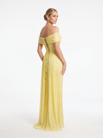 Elegantes schulterfreies Plissee-Abendkleid in Metallic-Olivgold Beschreibung: e389