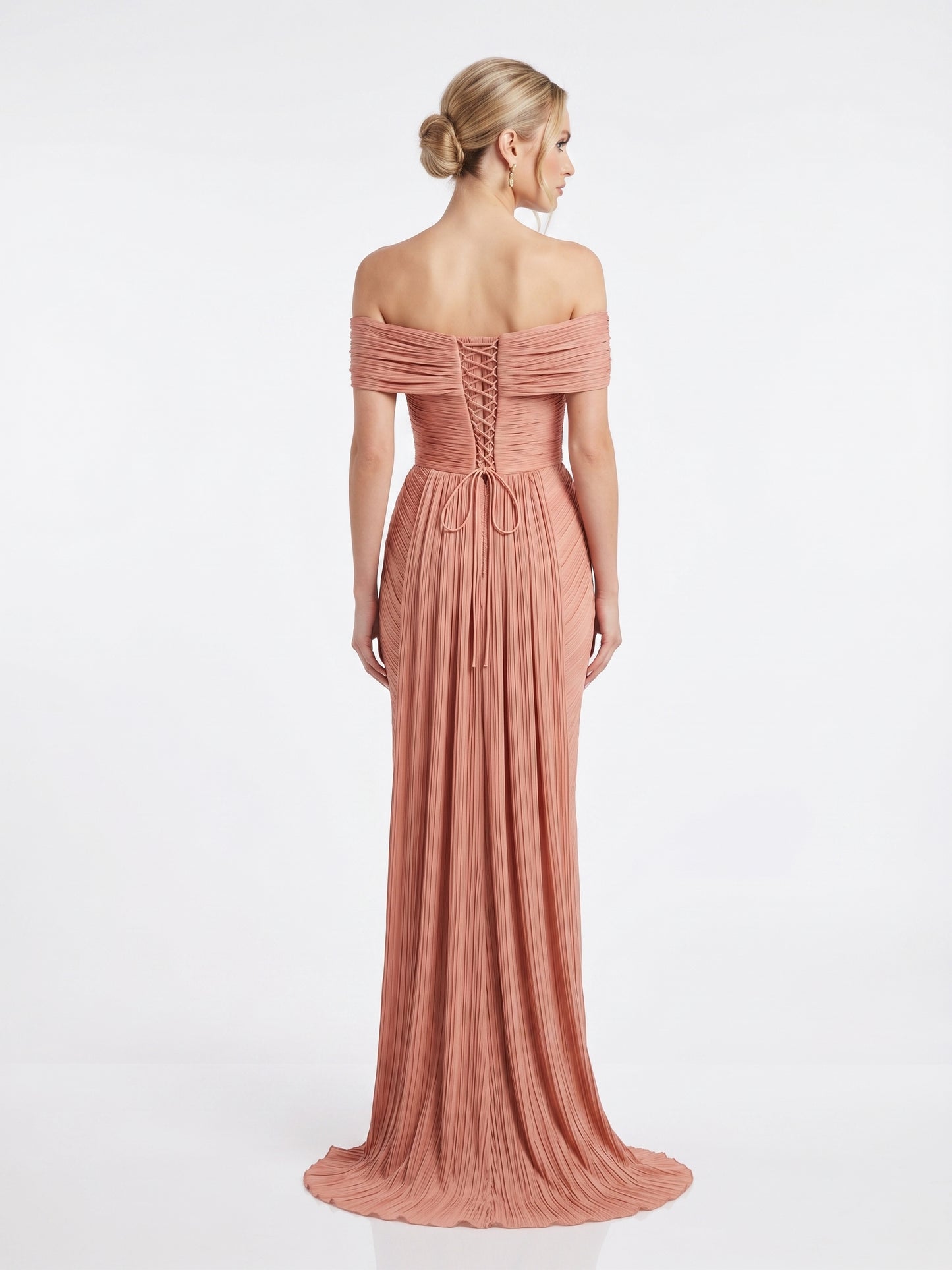 Elegantes schulterfreies Plissee-Abendkleid in Metallic-Olivgold Beschreibung: e389