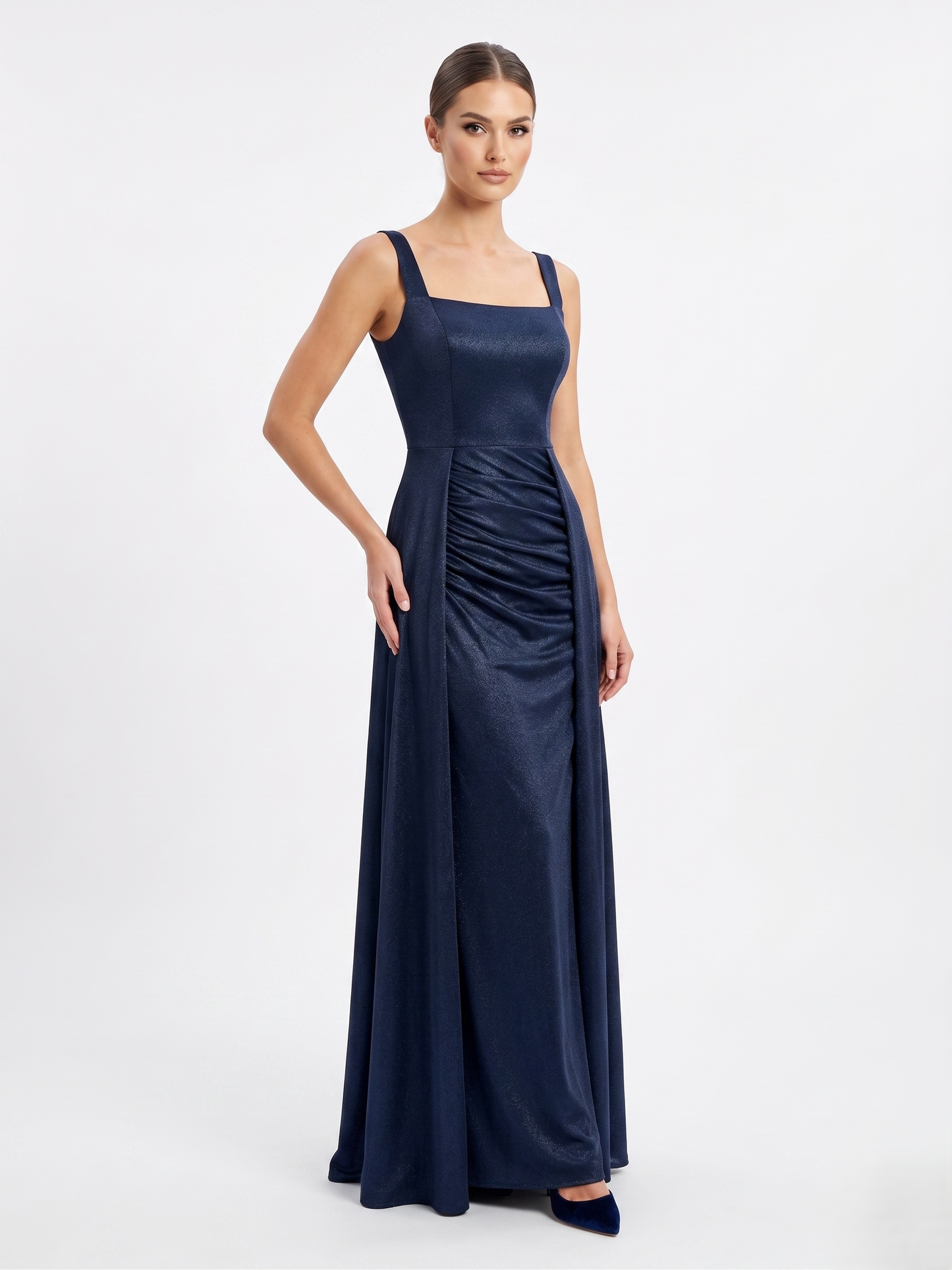 Schimmerndes Abendkleid mit Eckigem Ausschnitt - E295