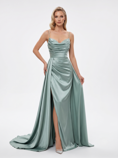 DE: Elegantes Abendkleid mit Drapierung Dieses atemberaubende E338
