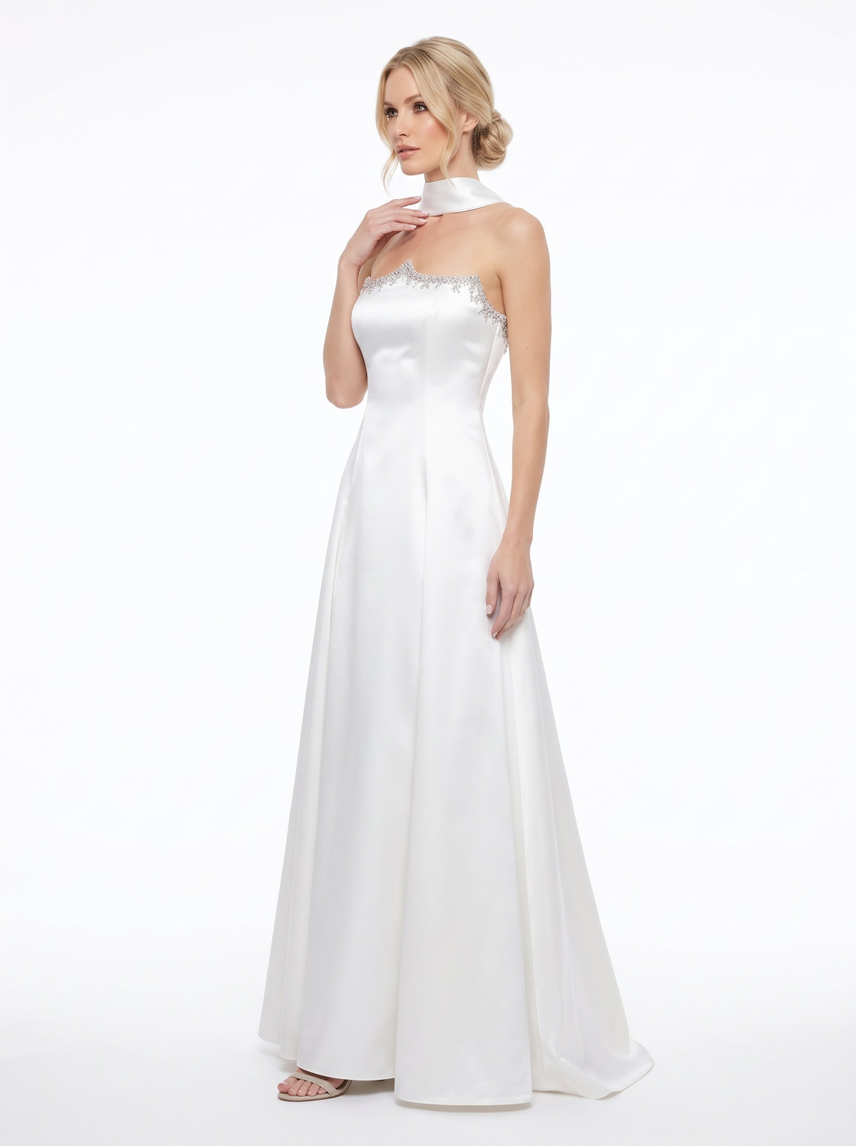 Elegantes trägerloses Saten-Abendkleid mit Strassbesatz und Choker in Schokoladenbraun e423