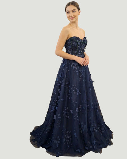 Trägerloses Tüll-Abendkleid mit 3D-Blüten - E304