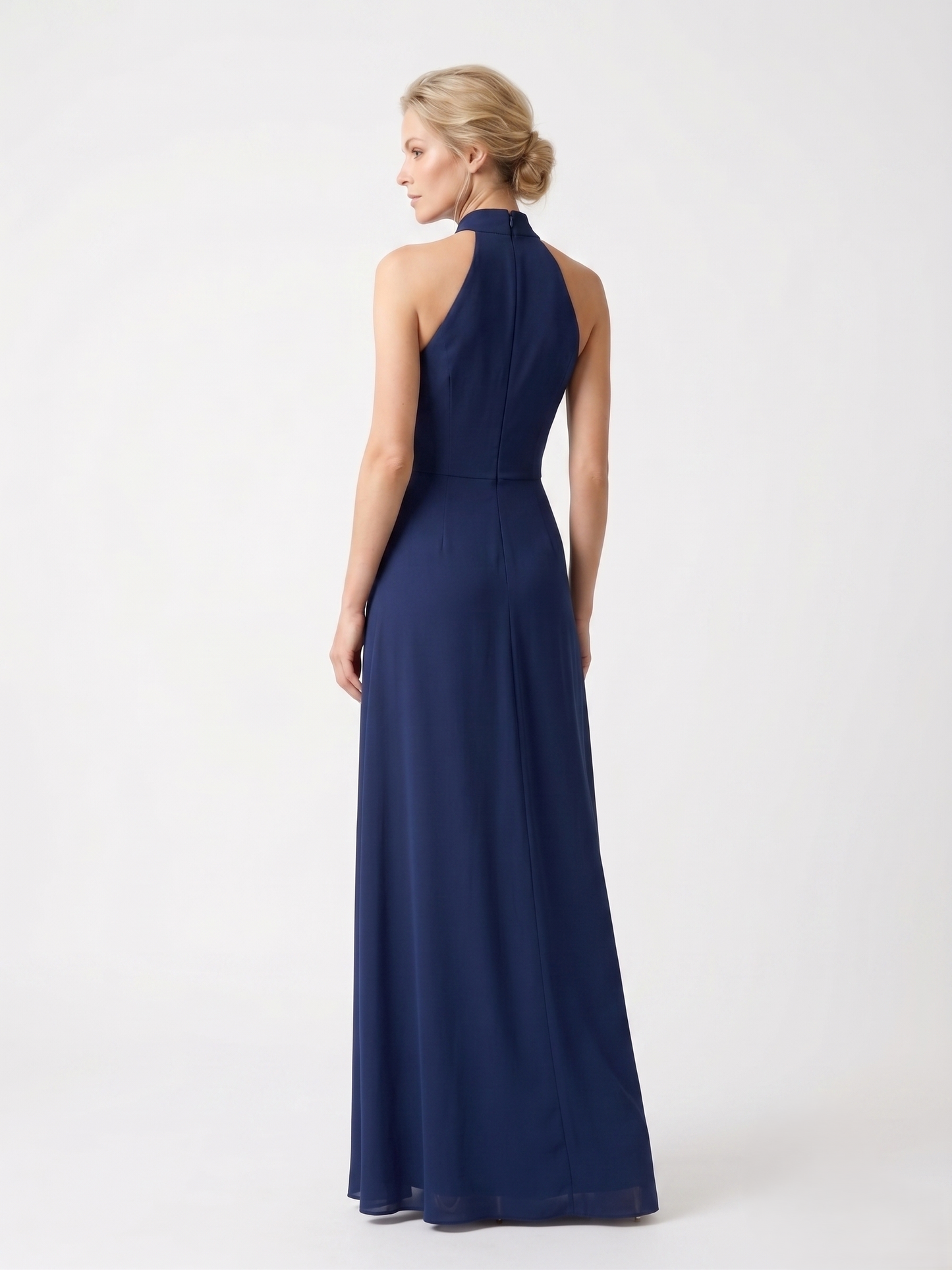 Chiffonabendkleid mit Drapierung und Stehkragen E384