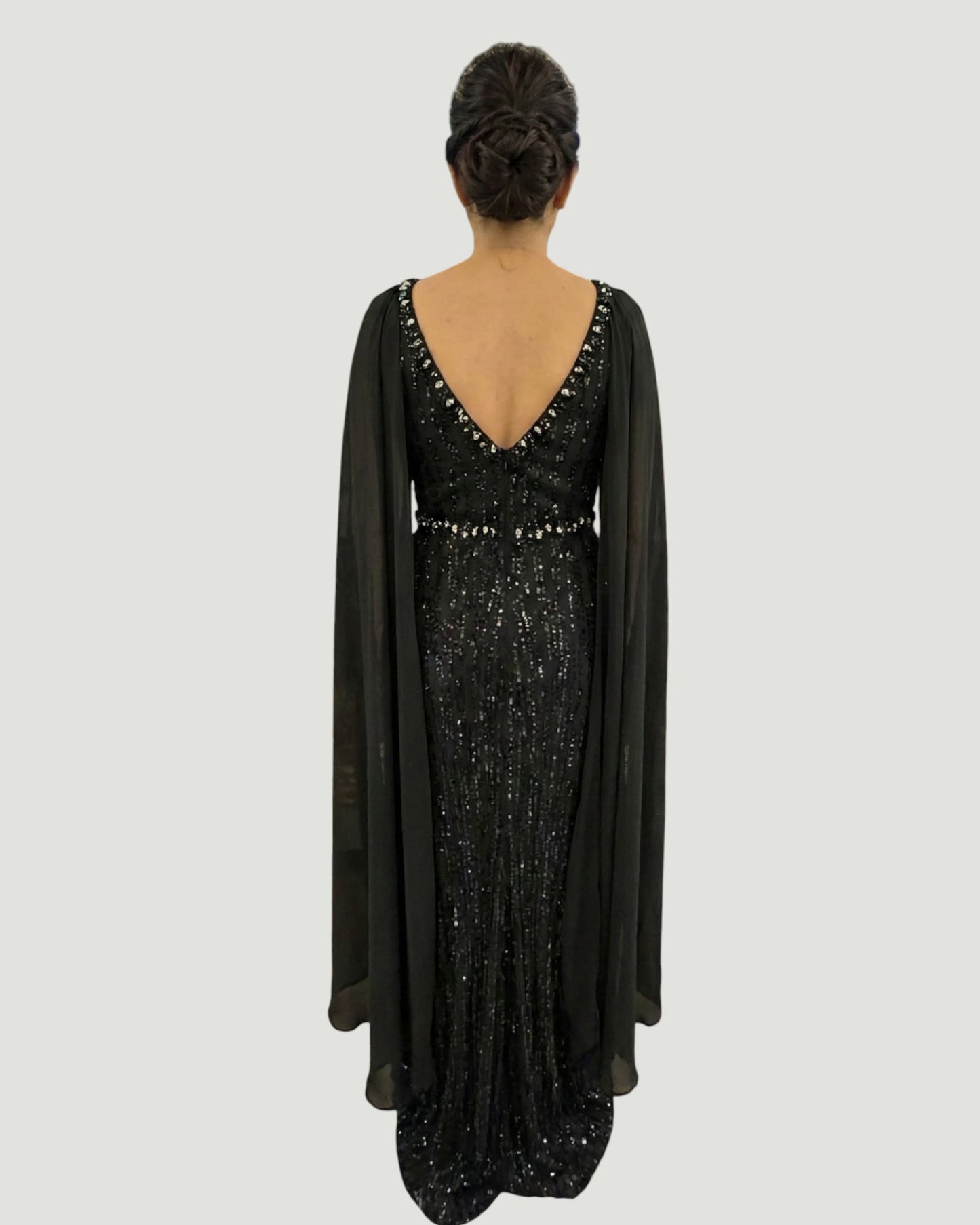 Langes Pailletten-Abendkleid mit Cape-Ärmeln&nbsp - E288