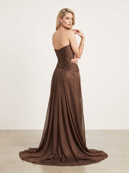 Elegantes trägerloses Abendkleid in schimmerndem Rosé Beschreibung: e412