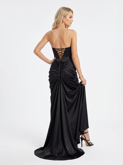 Elegantes trägerloses Satin-Abendkleid mit Drapierung und hohem Beinschlitz in Khakigrün Beschreibung: e425
