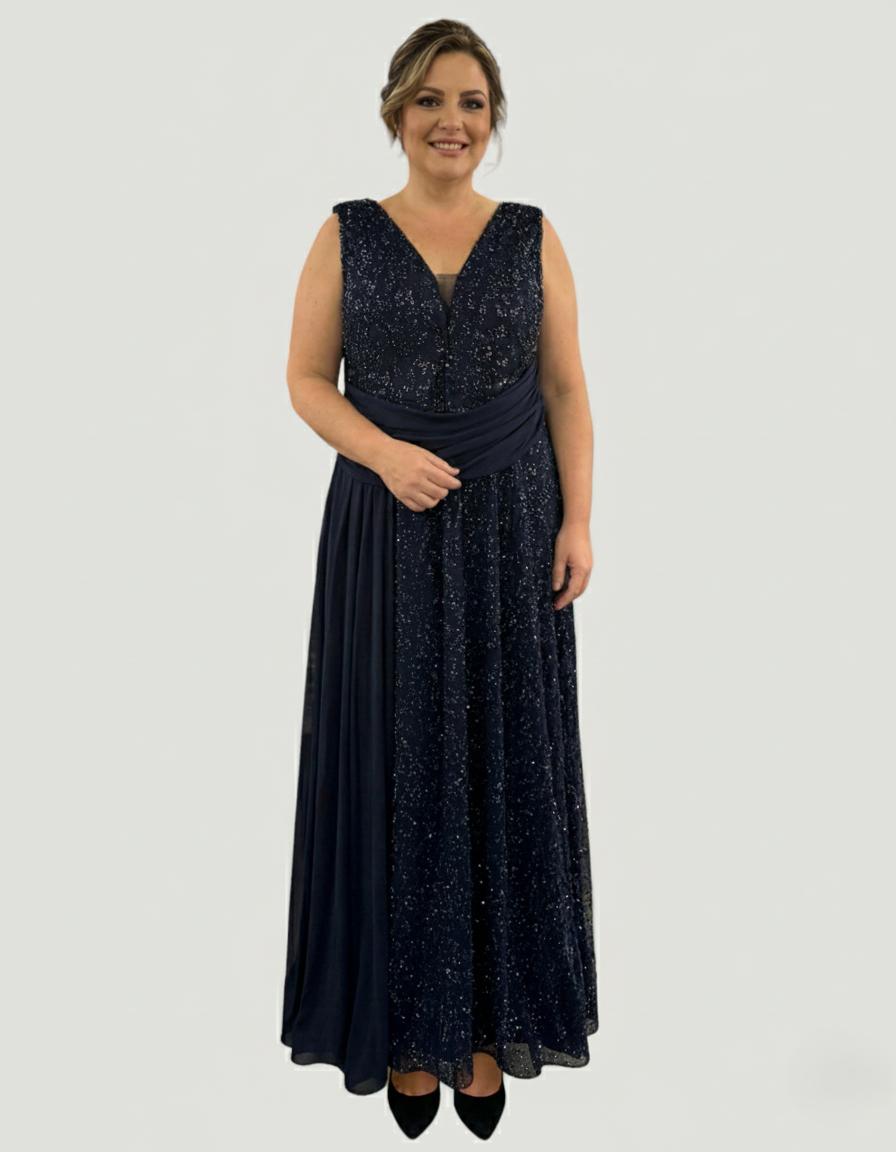 Exquisite Abendrobe mit Verzierungen  - E290