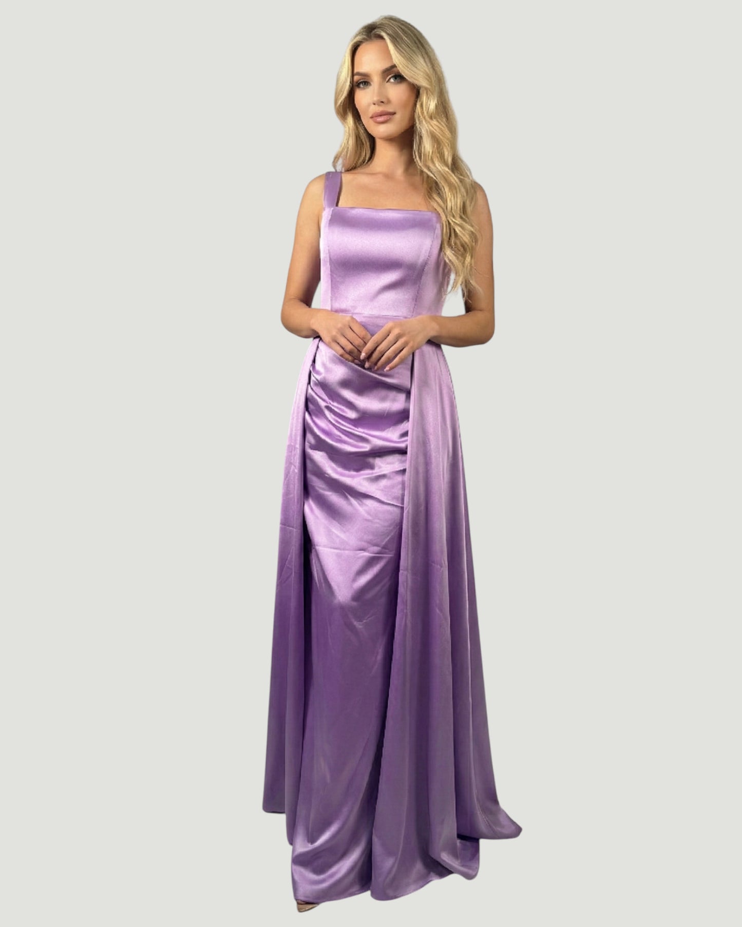 Elegantes Satin-Abendkleid mit eckigem Ausschnitt - E291