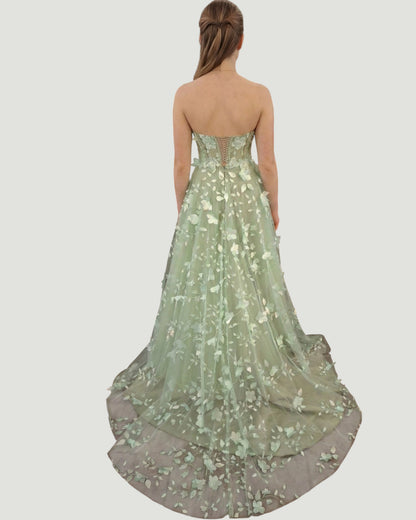 Trägerloses Tüll-Abendkleid mit 3D-Blüten - E304