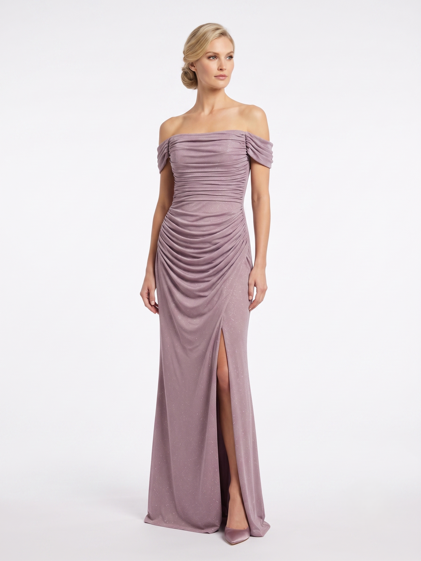 Langes Abendkleid mit Drapierung, Carmen-Ausschnitt und Schlitz E363