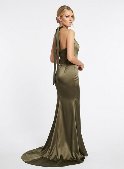 Satinabendkleid mit Wasserfallausschnitt   E383