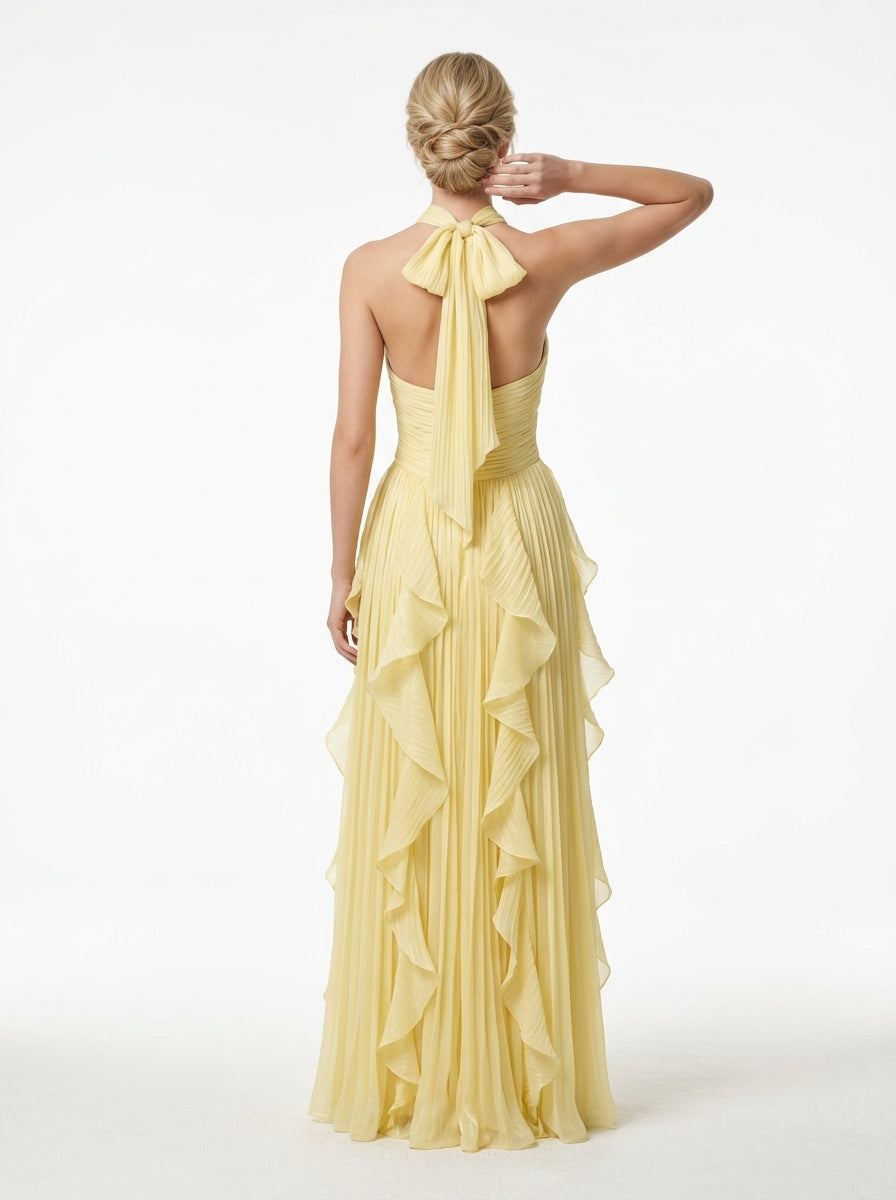 Elegantes Neckholder-Abendkleid in Metallic-Khaki mit Volants und Plissee e427