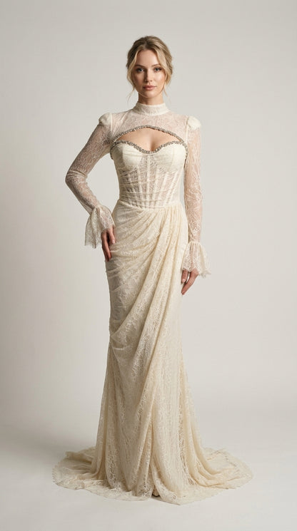 Hochgeschlossenes Spitzen-Abendkleid in Creme mit Cut-out und Korsett-Detail e430