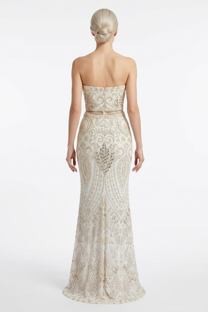 Trägerloses Spitzenabendkleid e380