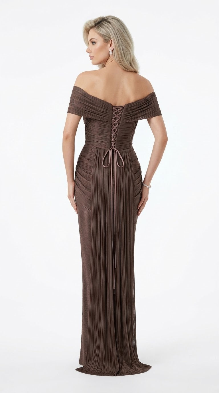 Elegantes schulterfreies Plissee-Abendkleid in Metallic-Olivgold Beschreibung: e389