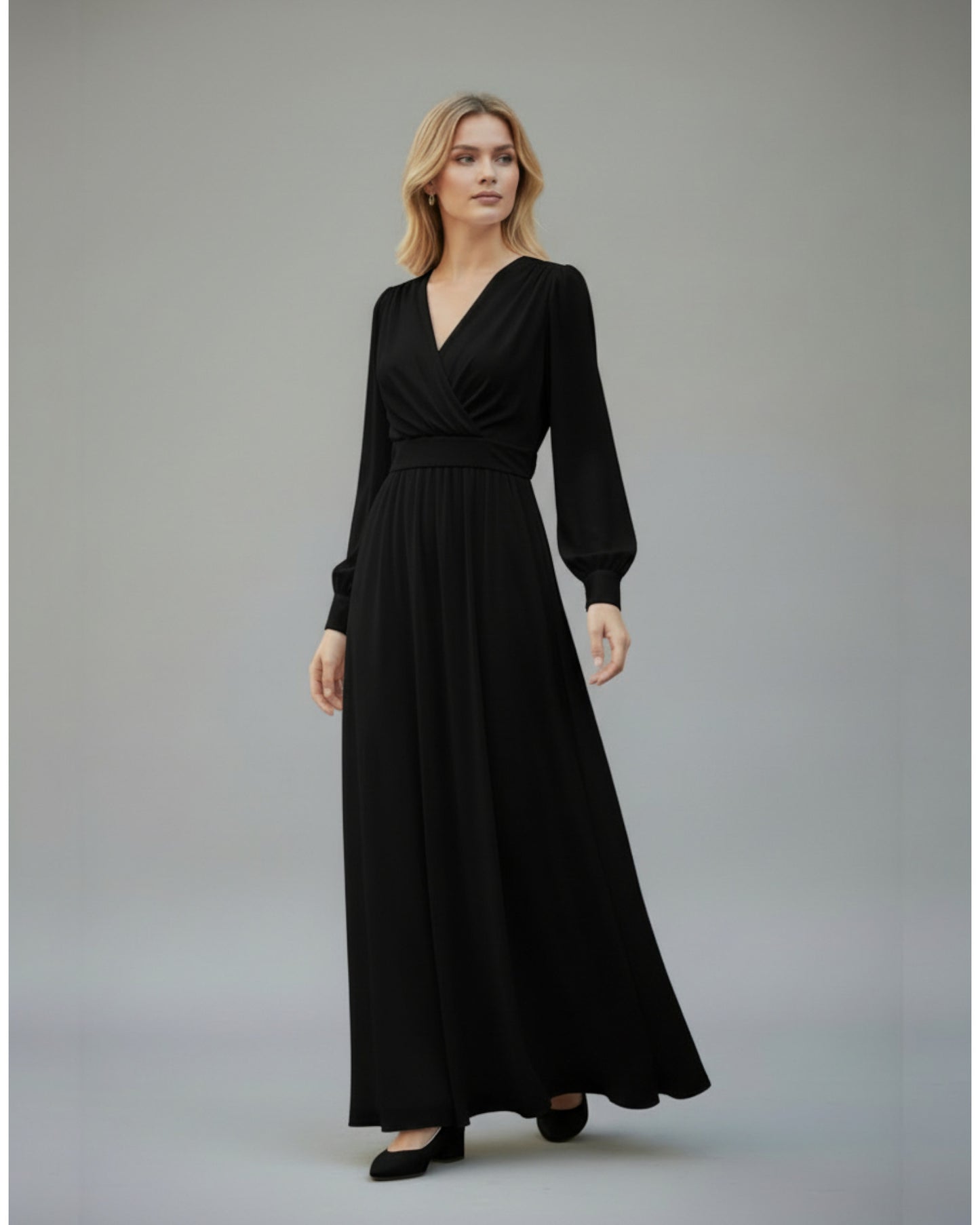 Chiffon-Abendkleid mit V-Ausschnitt und langen Ärmeln E348